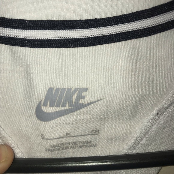 Nike size s tank top - Picture 3 of 3